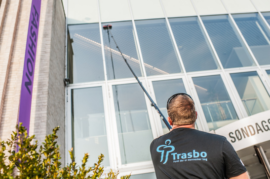 TRASBO facilityservice vinduespolering